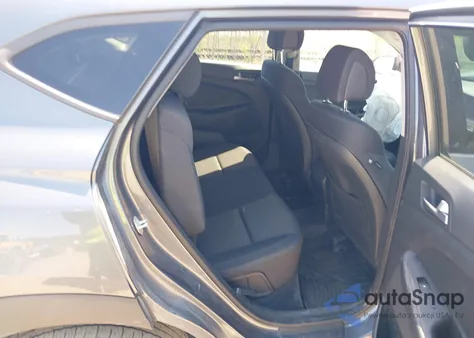 2017 Hyundai Tucson Se из США, поврежденный, VIN KM8J3CA41HU422745